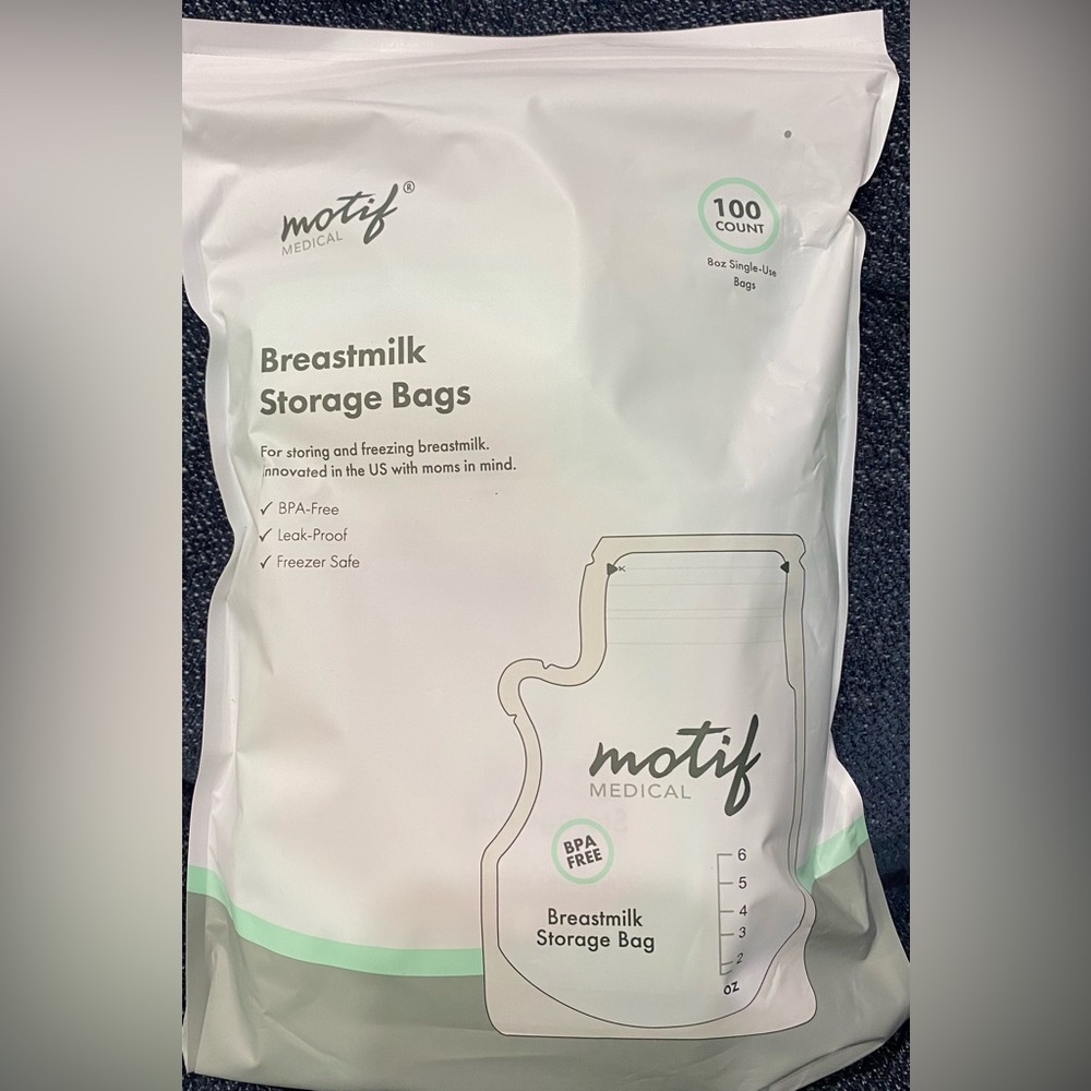 Motif Medical Breast Milk Storage Bags 8oz, Single Use, 100 Total - UNOPENED Bag